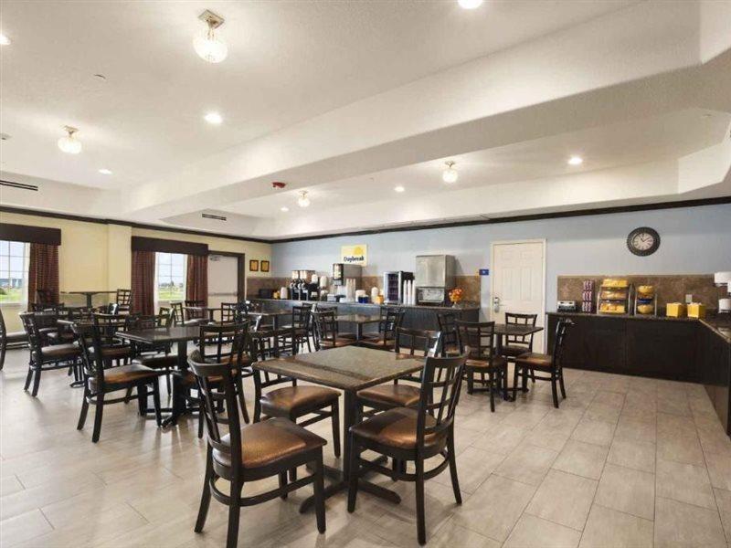 Days Inn & Suites By Wyndham Galveston West/Seawall Exteriör bild