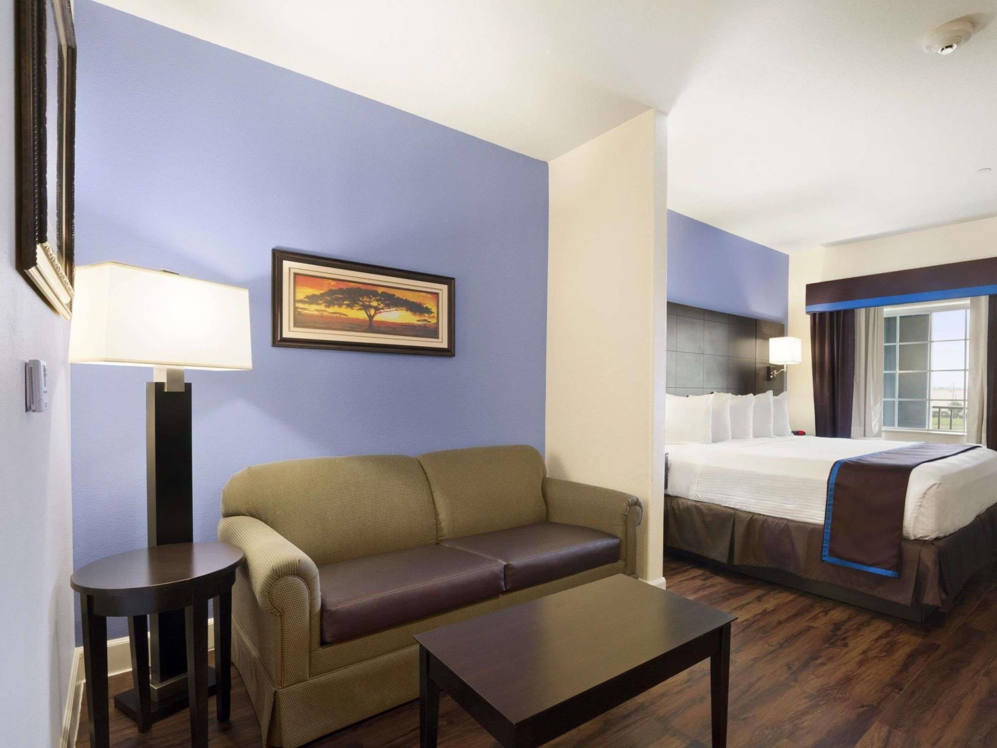 Days Inn & Suites By Wyndham Galveston West/Seawall Exteriör bild