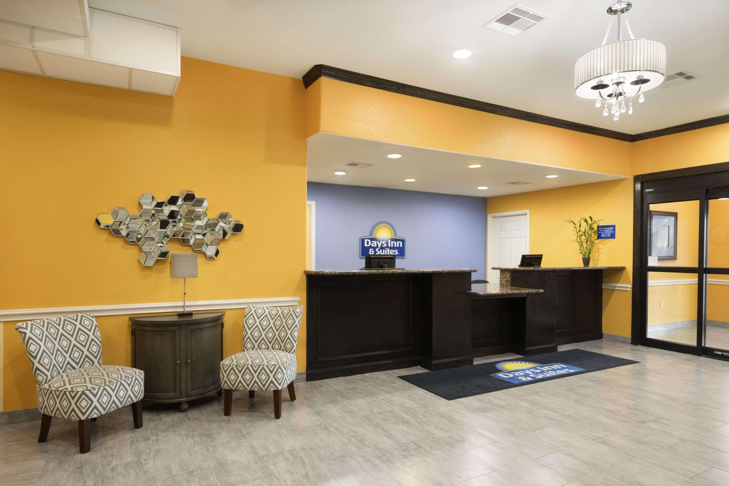 Days Inn & Suites By Wyndham Galveston West/Seawall Exteriör bild