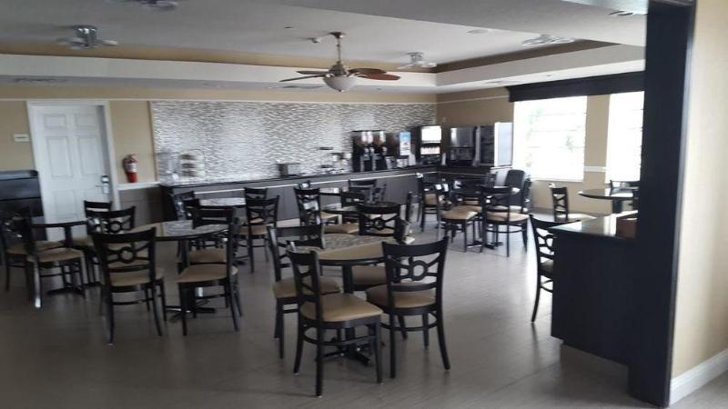 Days Inn & Suites By Wyndham Galveston West/Seawall Exteriör bild