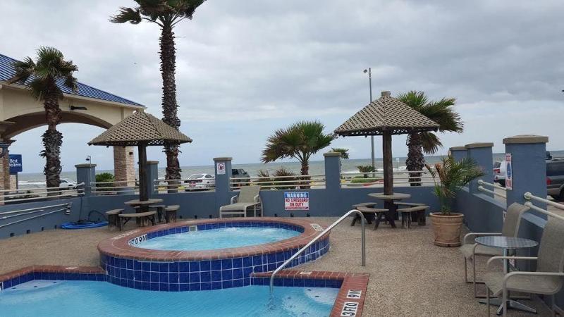 Days Inn & Suites By Wyndham Galveston West/Seawall Exteriör bild